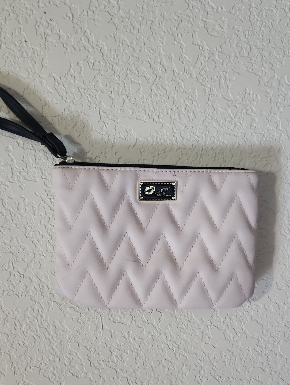 Betsey Johnson Pale Pink Chevron Quilted Crossbody Wristlet Clutch